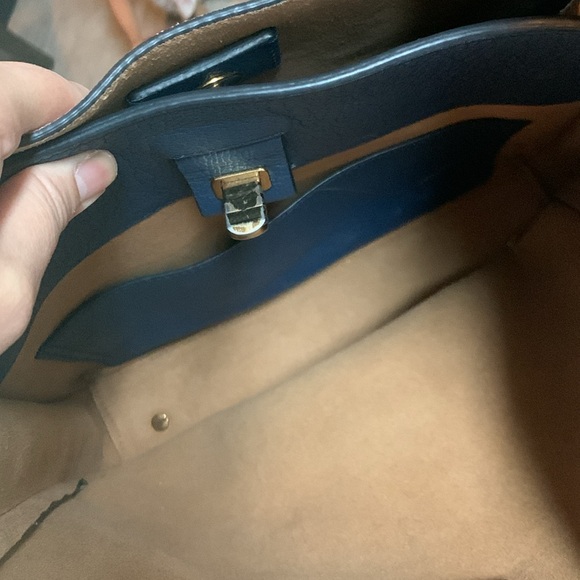 1MCM satchel - Picture 3 of 10